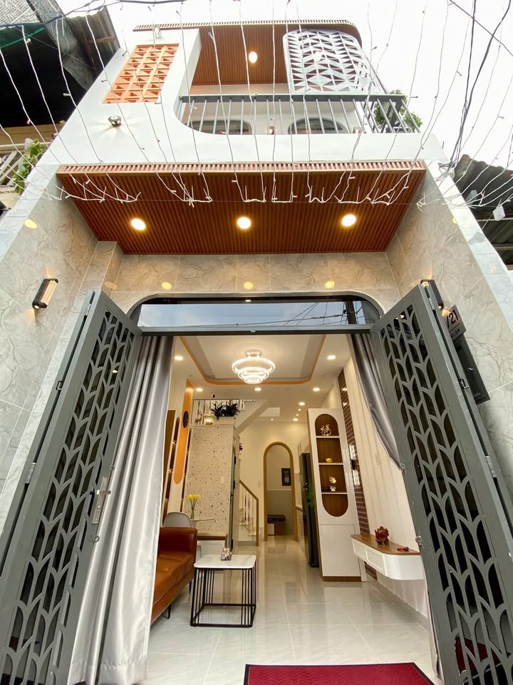 Nhà riêng Phan Xích Long 60m² giá 5.95 tỷ - Đón Tết trong không gian sang trọng!