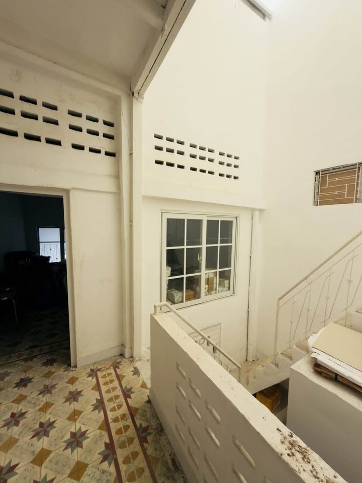 Mặt tiền Tùng Thiện Vương, Q8 - 76m² chỉ 12.9 tỷ - Kinh doanh sầm uất!