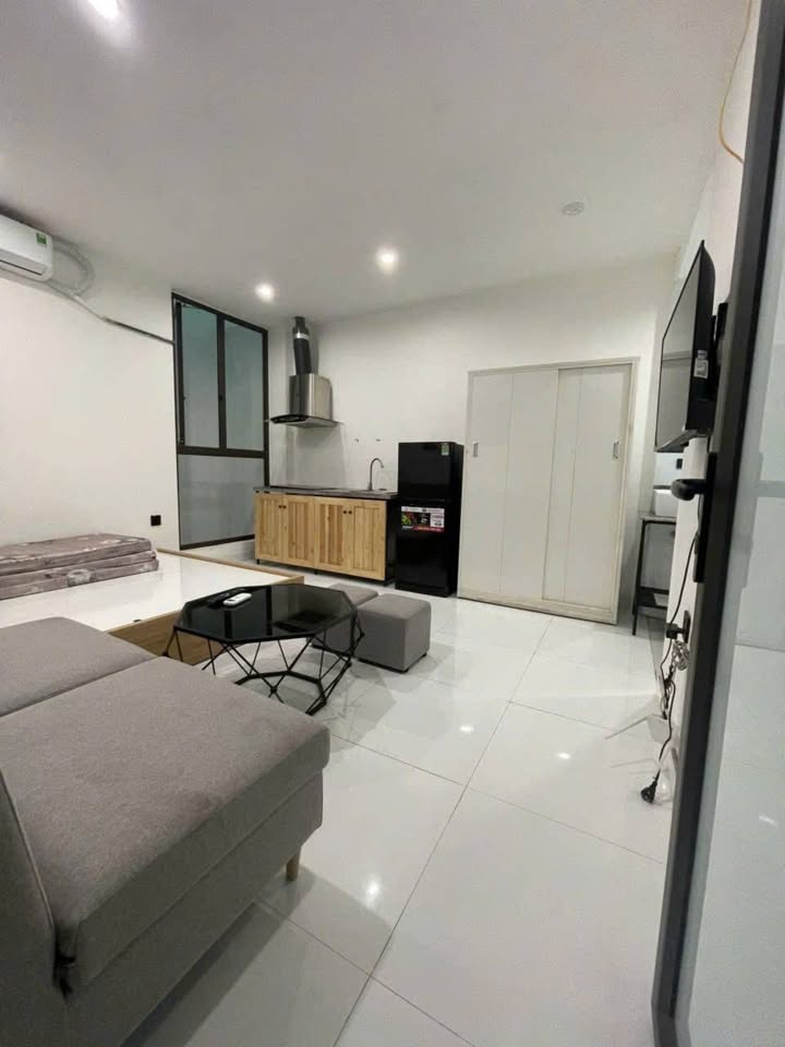 Phòng trọ Studio 40m² tại Thanh Xuân giá 4.2 triệu - Nội thất đầy đủ, tiện nghi!