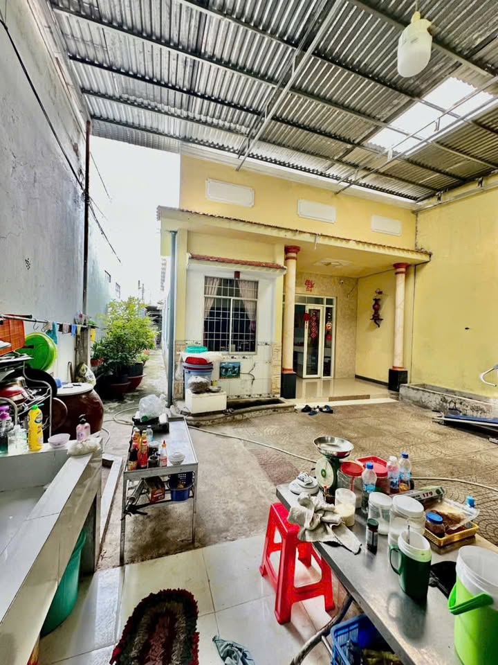 Nhà mặt tiền hẻm 82 Phạm Ngũ Lão 311m² giá 2.8 tỷ - Đầu tư sinh lời ngay!