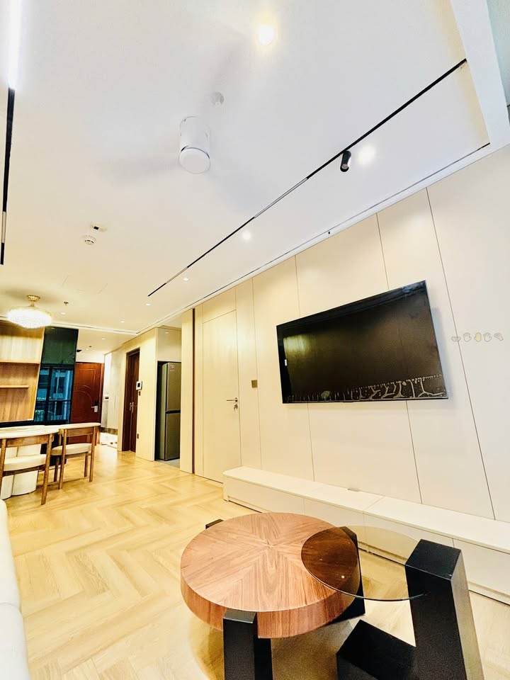 Căn hộ 3PN P9 Park Premium Times City 118m² giá 20 triệu - Nhà mới, view đẹp!