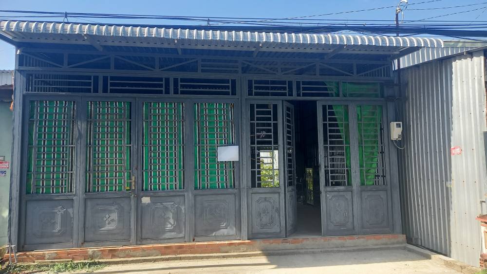 Nhà bán mặt tiền đường Trường Đua, phường Châu Đốc, An Giang - Giá chỉ 850 triệu!