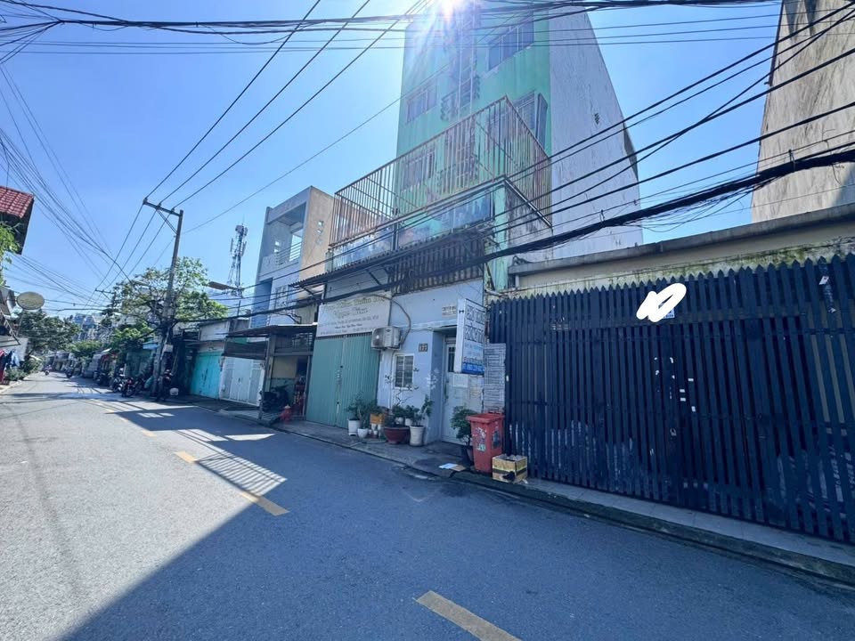 Nhà mặt tiền Tân Thới Nhất 154m² giá 8.4 tỷ - Vị trí siêu đẹp, tiện ích bủa vây!