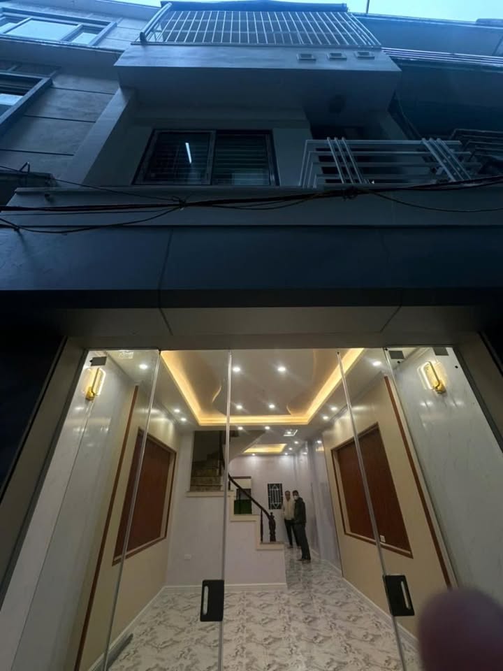 Nhà phố Đại Mỗ, quận Nam Từ Liêm 41m² giá 7.7 tỷ - Ô tô vào tận nhà!