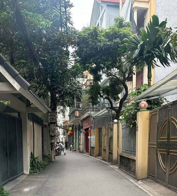 Nhà riêng Cầu Diễn 50m² giá 8 tỷ - Vị trí trung tâm, tiện ích đỉnh!