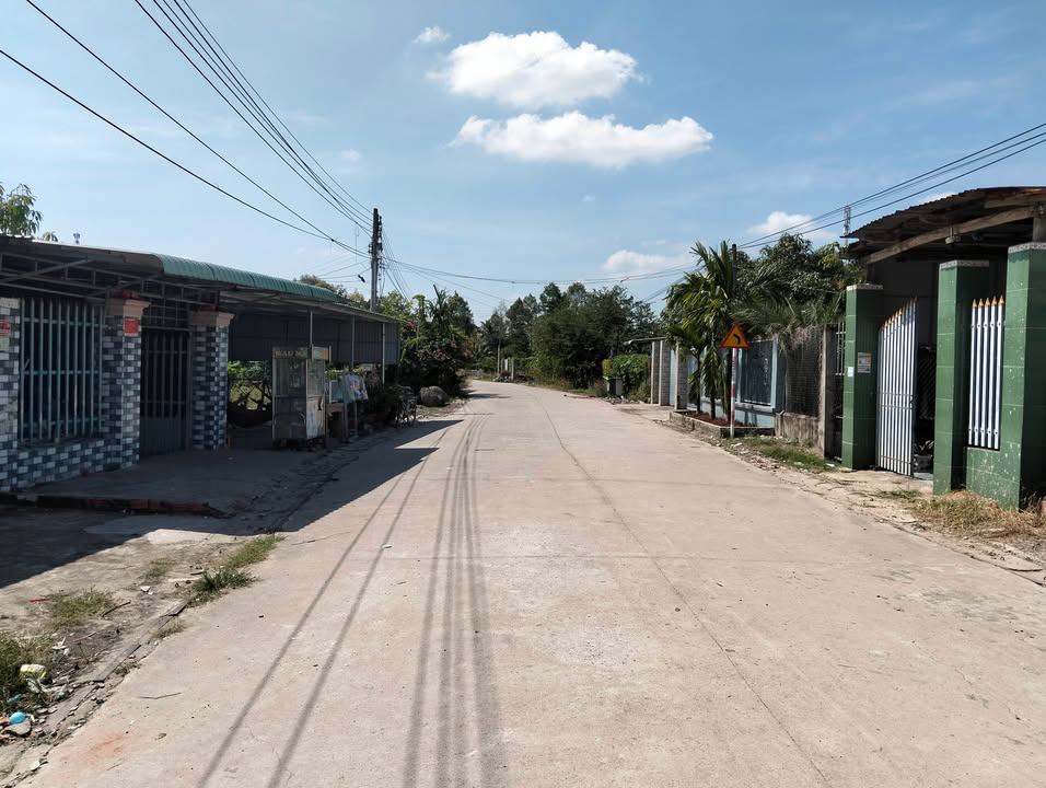 Lô đất Hậu Dài 600m² mặt tiền đường bê tông tại Bến Cầu, Tây Ninh - Pháp lý rõ ràng!