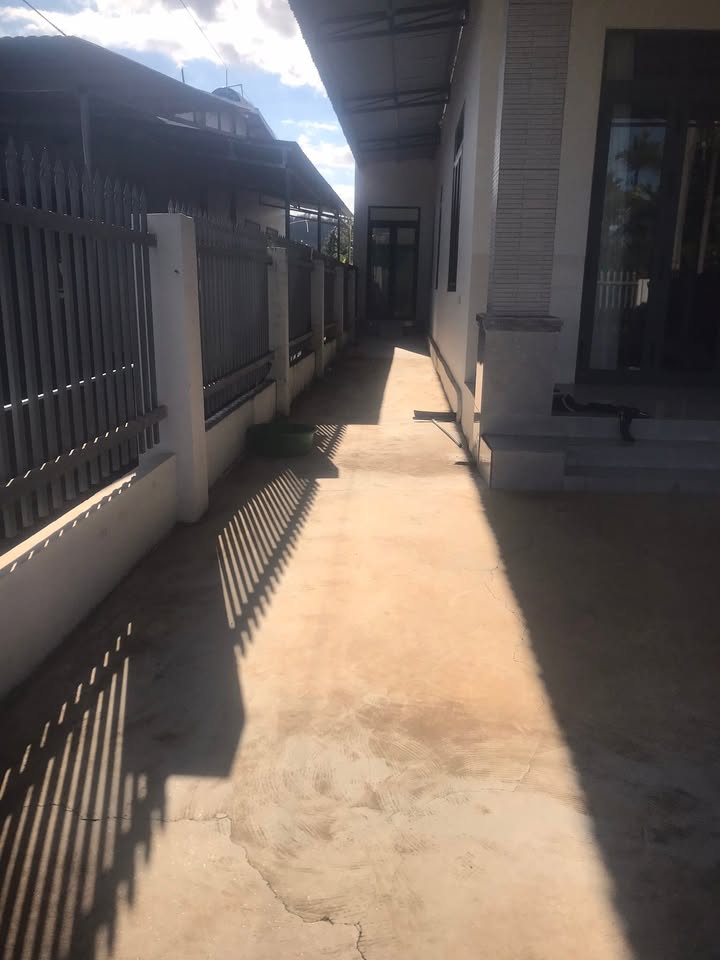 Nhà cấp 4 Ea Ktur Cư Kuin 378m² giá 1.45 tỷ - Sân trước ô tô đậu thoải mái!