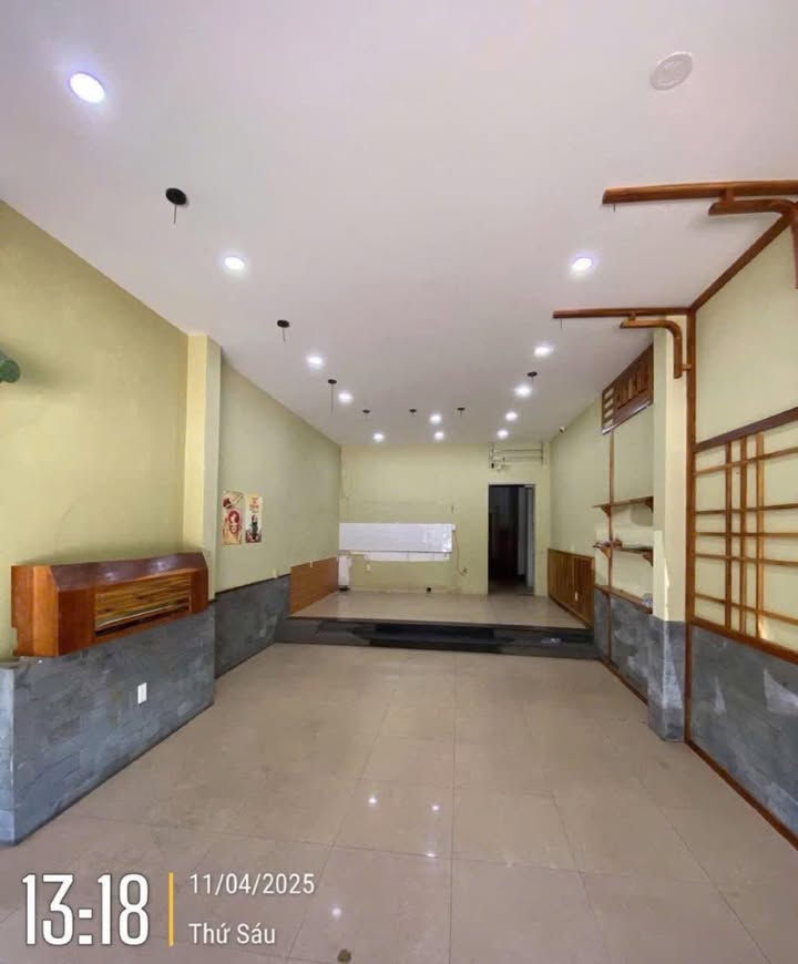 Nhà 3 tầng mặt tiền Hoàng Kế Viêm, Đà Nẵng 114m² giá 40 triệu - Cho thuê ngay!