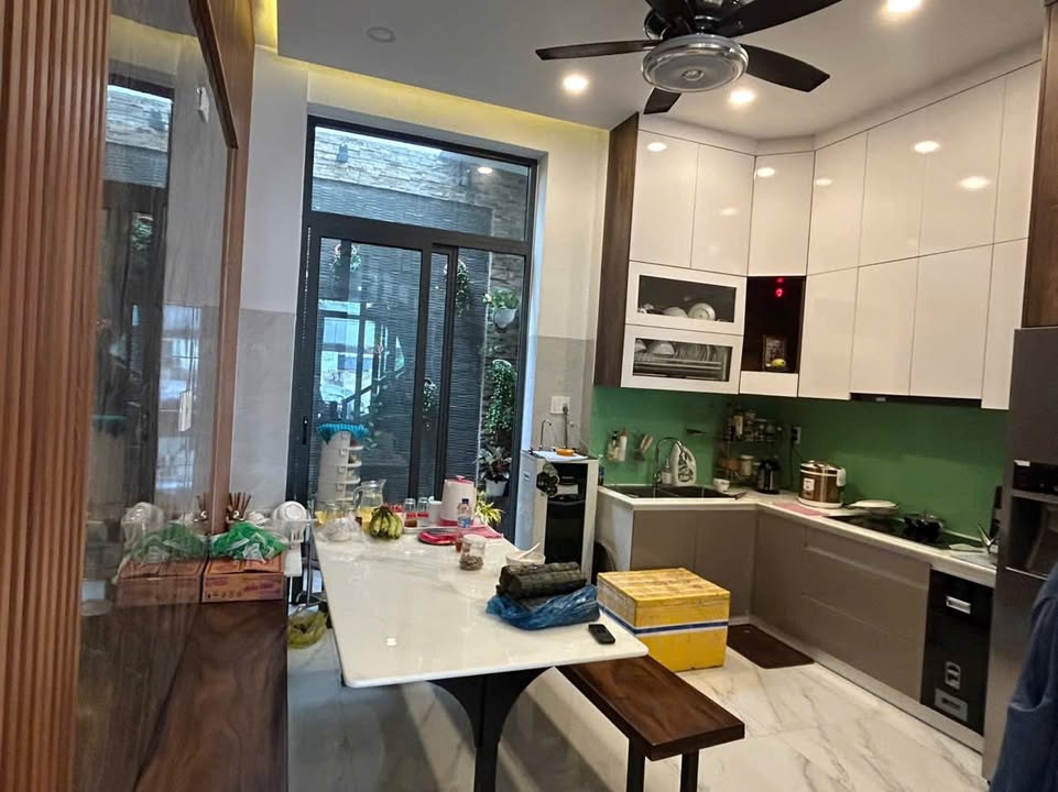 Bán nhà mặt tiền Nhựa, xã Bà Điểm, Hóc Môn 76m² giá 6.6 tỷ - Nội thất cao cấp, dọn vào ở ngay!