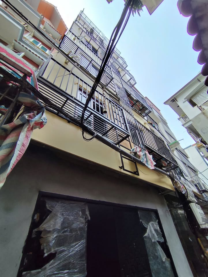 Nhà riêng Trần Thái Tông Cầu Giấy 65m² giá 21.5 tỷ - Dòng tiền ổn định