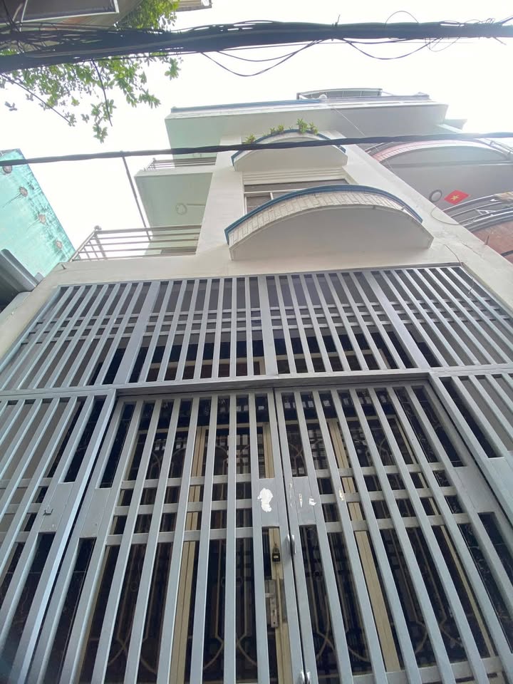 Nhà 4 tầng Bà Hạt, Quận 10, 35m² giá 8,1 tỷ - Thương lượng ngay!