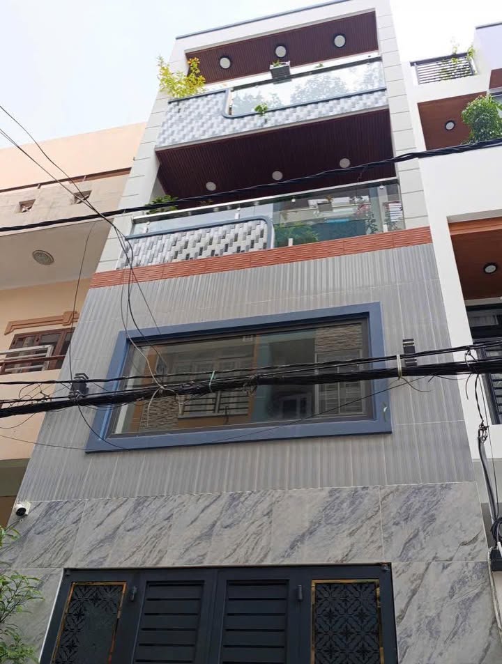 Nhà riêng Nguyễn Trọng Tuyển, Phú Nhuận 60m² giá 12.5 tỷ - Không gian sống lý tưởng!