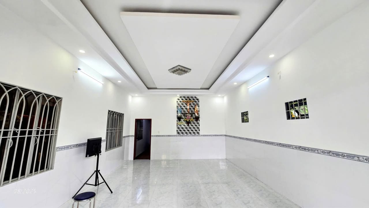 Nhà riêng Phường An Bình 160m² giá 4.35 tỷ - Sổ hồng chính chủ