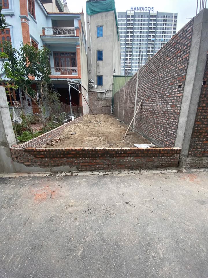 Bán đất tại Trâu Quỳ, Gia Lâm 74m² chỉ 9 tỷ - Đầu tư sinh lời ngay!