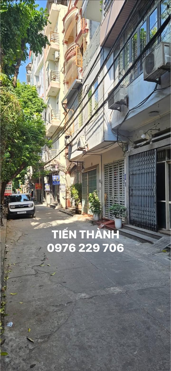 Nhà 5 tầng Dương Quảng Hàm 52m² giá 11.7 tỷ - Gần ô tô thông thoáng!