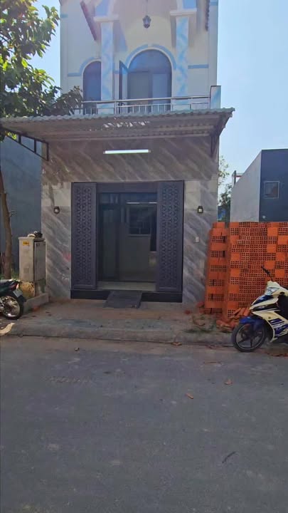 Nhà phố Tân Hiệp Tân Uyên 67m² giá 2.5 tỷ - Sổ hồng chính chủ, ở ngay!