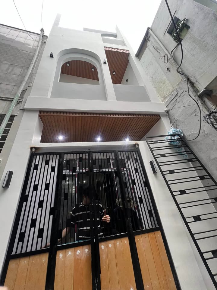 Nhà đẹp 52m² tại Thanh Khê, Đà Nẵng giá 4.92 tỷ - Sẵn sàng vào ở!