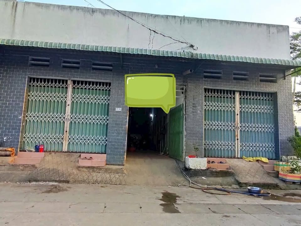 Dãy nhà trọ 8 phòng và 2 kiot ấp 1 Sông Trầu 210m² giá 2.85 tỷ - Cơ hội đầu tư sinh lời!