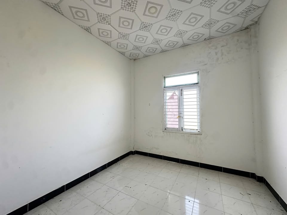 Nhà cấp 4 góc 2 mặt tiền hẻm Phan Trọng Tuệ 100m² giá 1 tỷ - Đầu tư hấp dẫn!