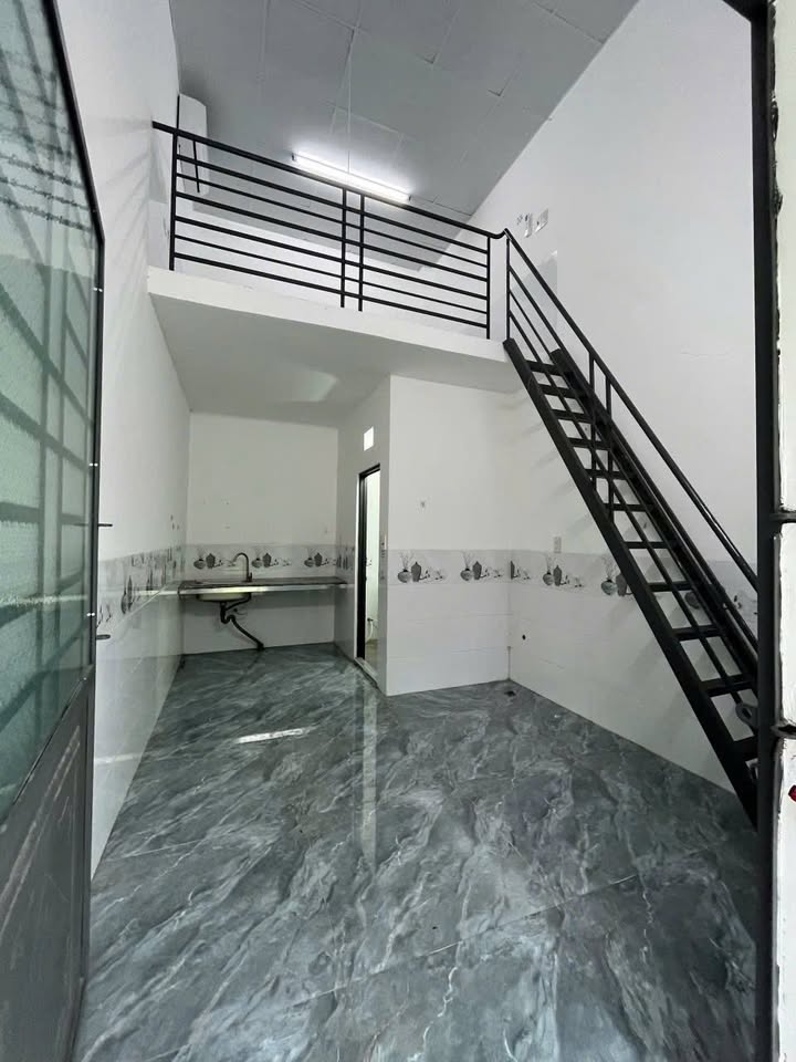 Phòng trọ Hưng Thạnh Cái Răng 20m² giá chỉ 2 triệu - Sẵn máy lạnh, an ninh đảm bảo!