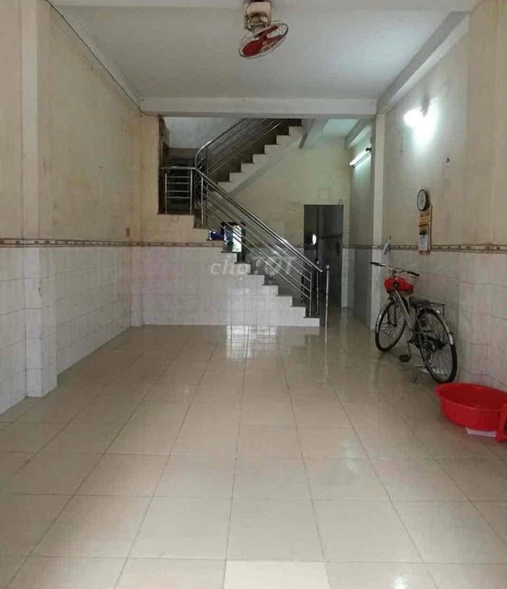 Nhà Mặt Tiền Kinh Doanh Đường 36, Bình Tân 64m² - Giá Thuê Chỉ 17 Triệu!