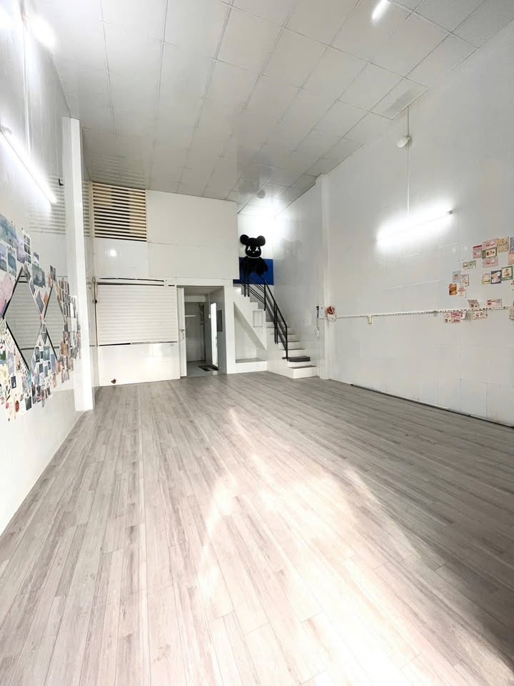 Nhà 1 Trệt 1 Lửng Đường Hàm Nghi, Bình Khánh, 51.9m² giá 1.8 tỷ - Tiện nghi đầy đủ!