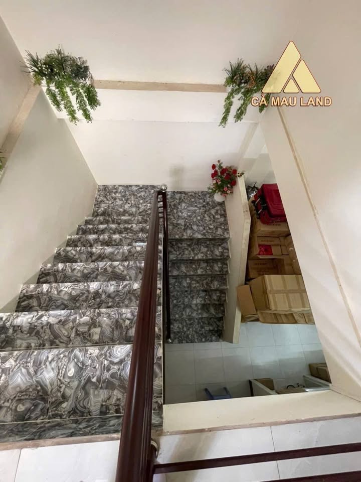 Nhà liền kề đường Phan Đình Giót, Cà Mau 324m² giá 7.8 tỷ - Đầu tư sinh lời lý tưởng!