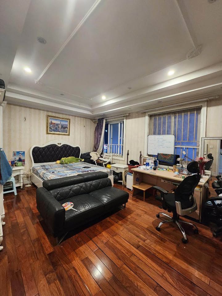 Căn hộ Tập Thể Thanh Nhàn 120m² giá thỏa thuận - Căn góc 4 mặt thoáng mát!