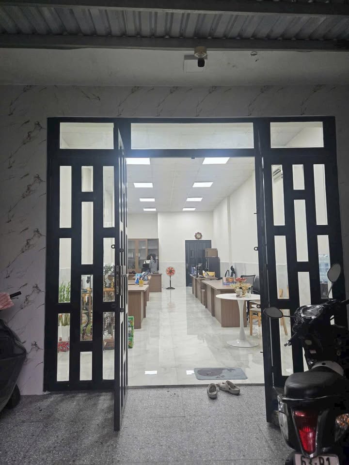 Cho thuê nhà mặt tiền Khu Họ Lê, Phú Thọ Hòa 100m² giá 15 triệu - Phù hợp làm Văn Phòng, kho bán Online!