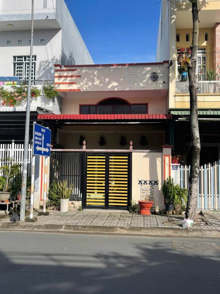 Nhà 1 lửng mặt tiền Nguyễn Trường Tộ, Bình Khánh 80m² giá 3 tỷ - Cơ hội kinh doanh tuyệt vời!