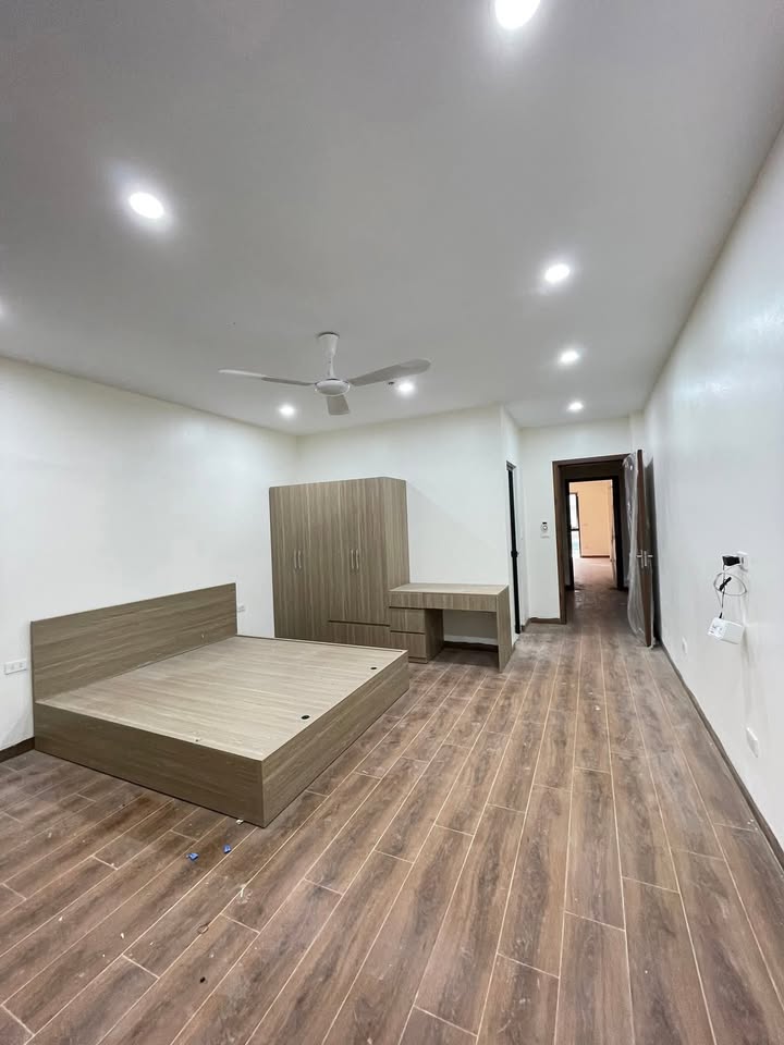 Mặt bằng kinh doanh KĐT Văn Phú 90m² giá 35 triệu - Thiết kế 4,5 tầng mới tinh