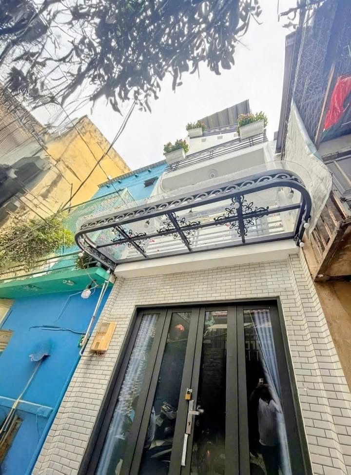 Nhà phố Cách Mạng Tháng 8, Q10 - 80m² giá 4.85 tỷ - Đầu tư sinh lời ngay!