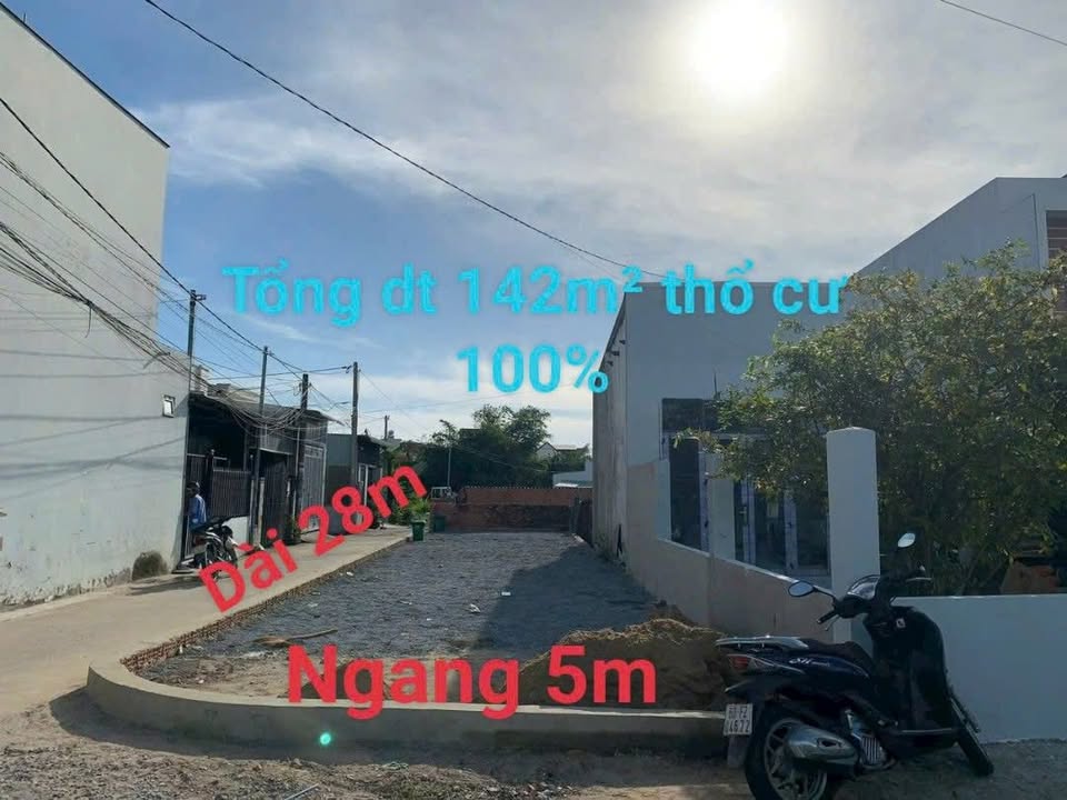 Đất góc 2 mặt đường Kp9 Tân Phong 140m² giá 3 tỷ - Sổ hồng chính chủ