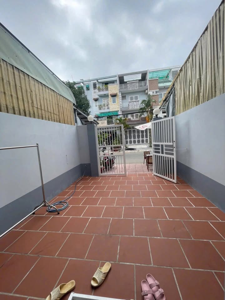 Nhà 3 tầng đẹp tại Hưng Phú, Cái Răng 74m² giá 4.999 tỷ - Nội thất đầy đủ, sẵn sàng ở ngay!