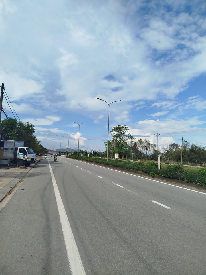 Đất mặt tiền Quốc lộ 1A, Quán Hành, Nghi Lộc 87m² giá 5.69 tỷ - Vị trí đắc địa cho kinh doanh!