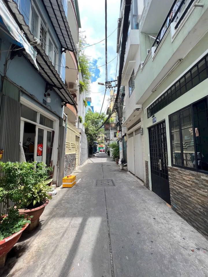 Nhà phố Huỳnh Văn Bánh, Phú Nhuận 48m² giá 8.7 tỷ - Đầu tư sinh lời ngay!