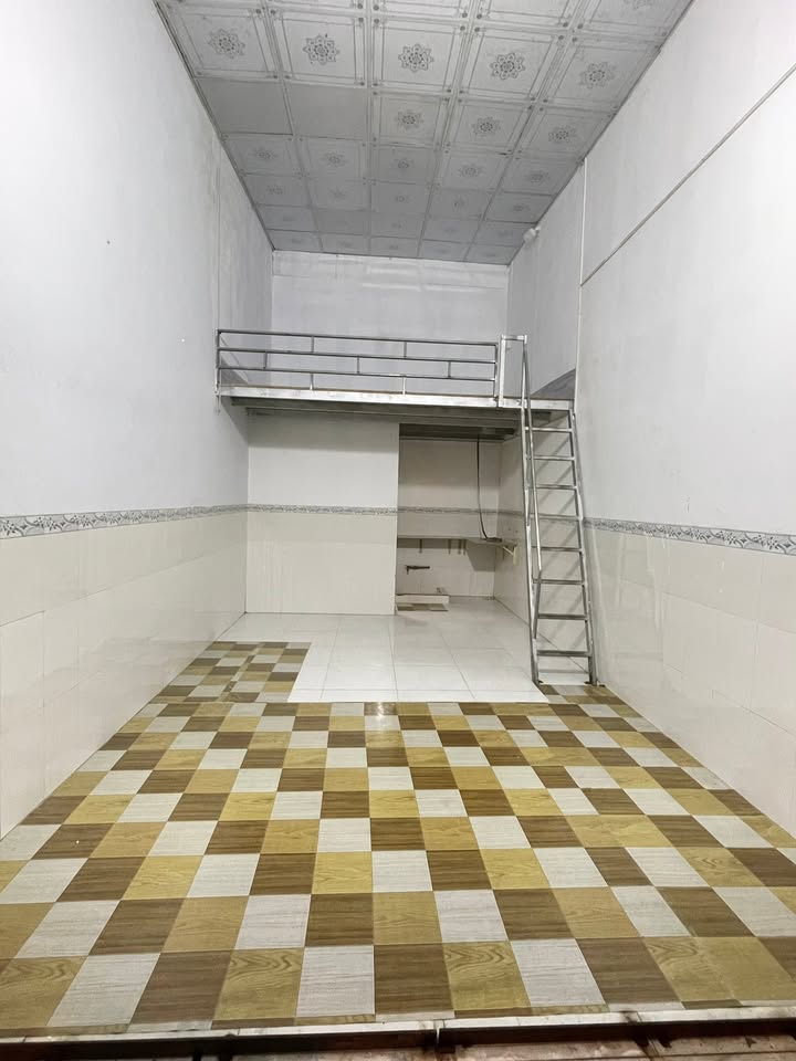 Phòng trọ mặt tiền Tạ Uyên, Cà Mau 24m² giá chỉ 1.2 triệu - Địa điểm lý tưởng cho kinh doanh!