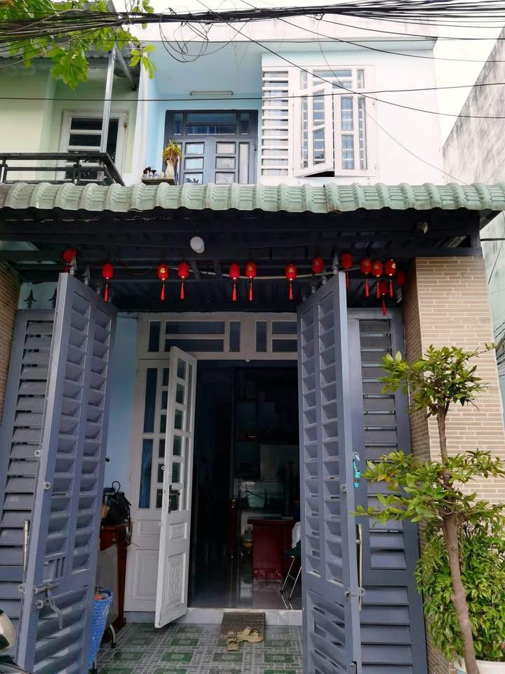 Nhà phố 2 tầng Thới Tam Thôn 59m² giá 2 tỷ - Hẻm xe tải rộng rãi!