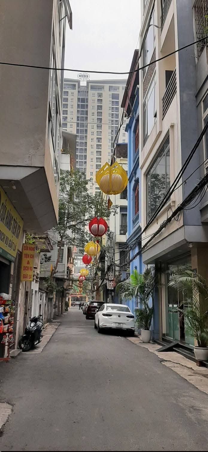 Nhà mặt phố Lương Văn Can, Hà Đông 33m² - Kinh doanh sầm uất, ô tô đỗ cửa!