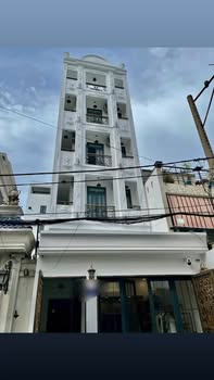 Căn hộ dịch vụ cao cấp đường Dương Quảng Hàm, Gò Vấp 145.6m² giá 26.5 tỷ - Cơ hội đầu tư tuyệt vời!