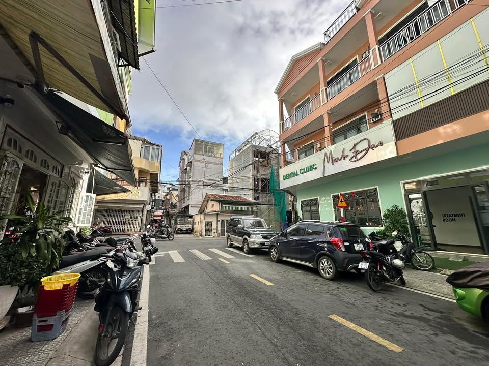 Nhà 4 tầng Phan Đình Phùng, Đà Lạt 44m² giá 5.95 tỷ - Kinh doanh tốt!