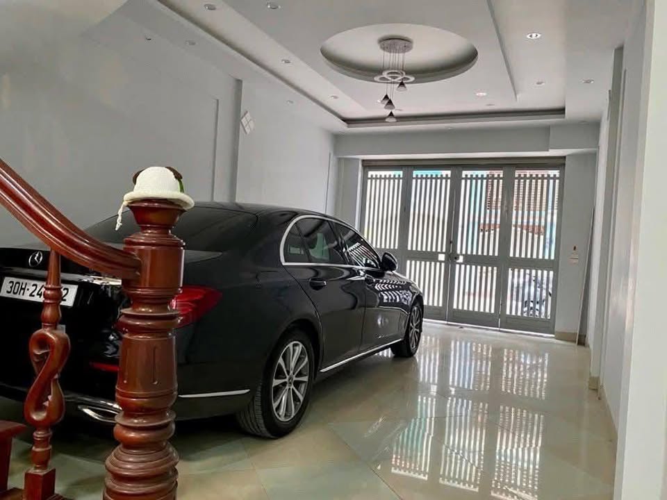 Nhà riêng Xuân La 51m² giá thỏa thuận - Sổ hồng chính chủ, đầy đủ nội thất!