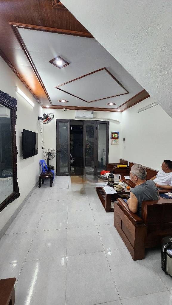 Nhà đẹp Định Công Thượng 44m² giá 2.5 tỷ - Lô góc, ô tô vào tận nơi!