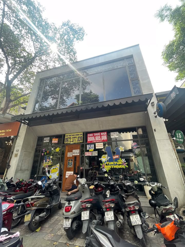 Cho thuê nguyên căn mặt tiền đường Hoa Mai, quận Phú Nhuận, diện tích 112m² - Vị trí lý tưởng cho kinh doanh!