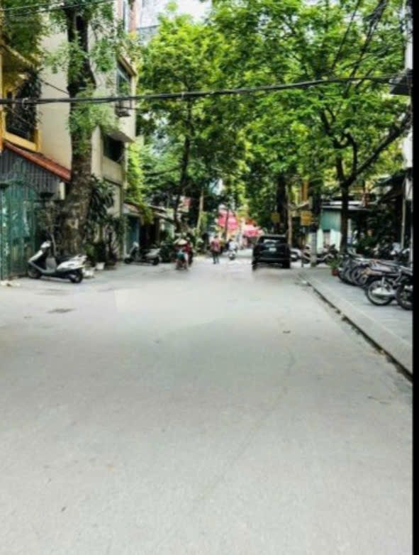 Cho thuê mặt bằng kinh doanh 60m² tại Hoàng Văn Thái, Thanh Xuân - Đường ô tô tránh, sẵn sàng kinh doanh!