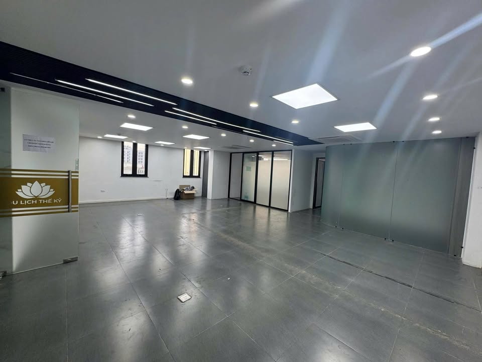 Cho thuê sàn văn phòng 115m² tại ngõ 59 Láng Hạ, Đống Đa - Giá chỉ 30 triệu/tháng!