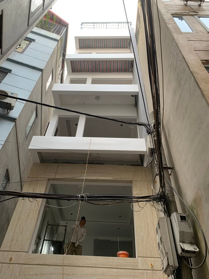 Nhà riêng Ngọc Thụy 43m² giá 12.5 tỷ - Ô tô vào tận nơi!