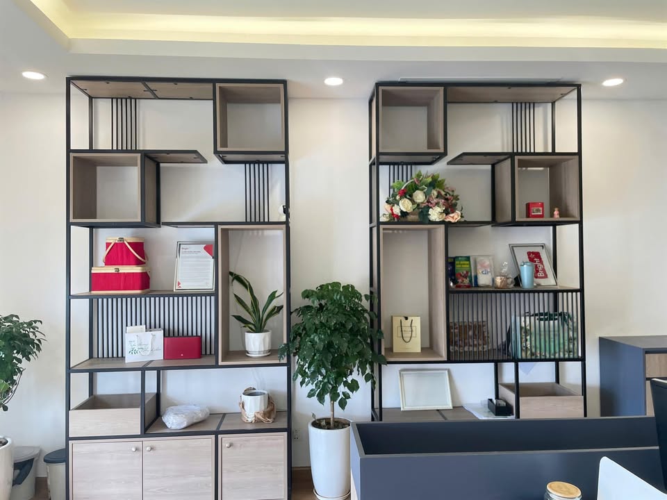 Văn phòng cho thuê phố Đồng Me 120m² giá 15 triệu - Tiện ích phong phú