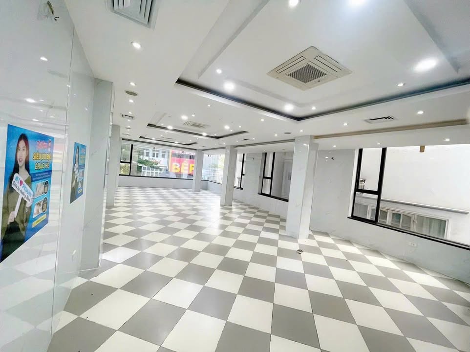 Văn phòng cho thuê 100m² tại Tây Sơn giá chỉ 18 triệu - View siêu đẹp!