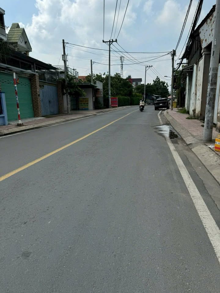 Nhà mặt tiền Nguyễn Thị Thử, Hóc Môn 333m² giá 10.5 tỷ - Cơ hội đầu tư hiếm có!